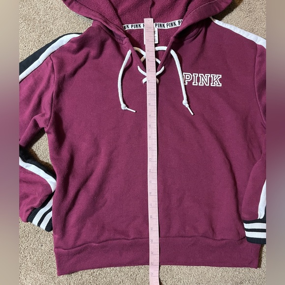 Victoria’s Secret PINK cropped hoodie with lace up detail - Picture 4 of 6
